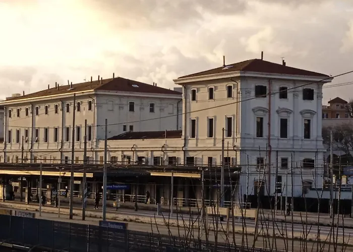 Trastevere Station House *